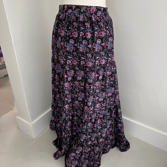 XiRENA Dresses & Skirts - XIRENA Cotton Silk Flowing Layered Boho Maxi Skirt Floral Size M Workwear Causal